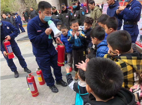 郑州市文化路街道组织社区开展“119”消防宣传教育活动