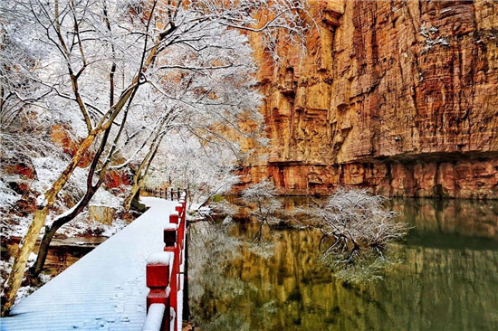 小雪时节丨来龙潭大峡谷邂逅最美的冬天