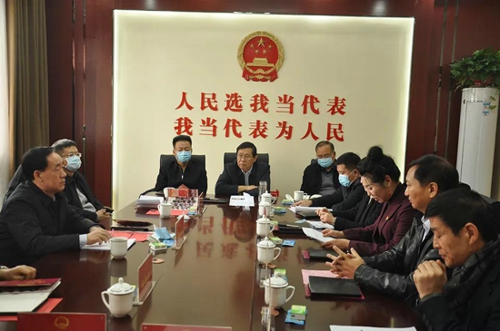 戴柏华代表高度评价郑州银行濮阳分行特色金融服务