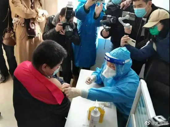 河南首针新冠疫苗今日开打！ 50名冷链工作人员首批接种
