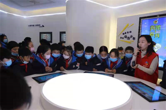 金水区文化绿城小学因地制宜延伸课程活动纪实