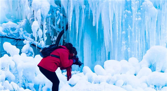 慕“冰”而来——龙潭大峡谷绝美冰花、冰挂、冰瀑奇观惊艳上线！