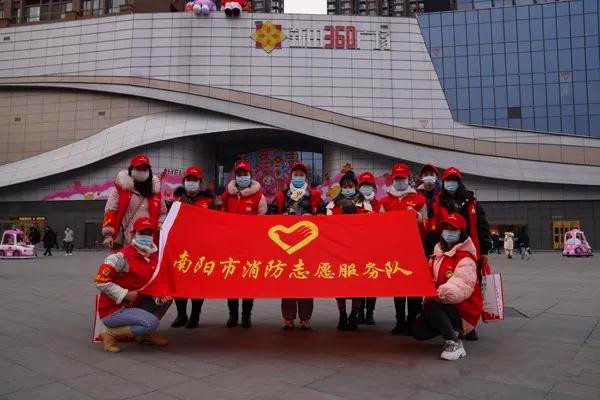 南阳市消防志愿者深入大型商业综合体开展消防宣传