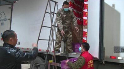 河南沈丘：“逆行”老兵再出发 “爱心馒头”送南宫