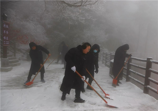 2021年首雪后的老君山，再次惊艳了整个冬天！