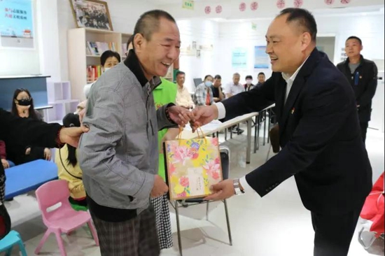 爱国拥军就是责任担当——记郑州市华联广州大酒店总经理刘东