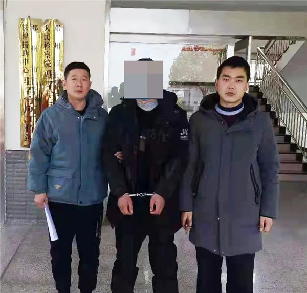 邓州市公安:白天走街串巷卖药踩点 夜间实施盗窃为害一方