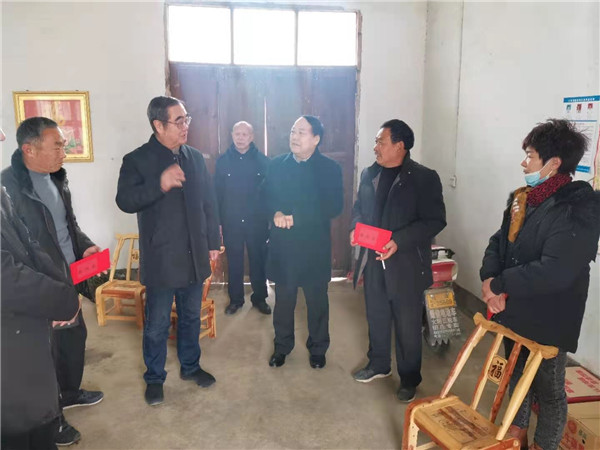 社旗县：见义勇为扬正气 新春慰问暖人心