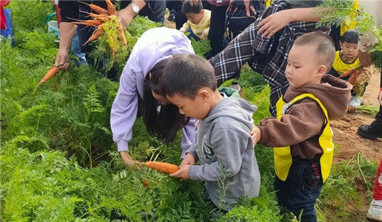 【爱思嘉丨春节不打烊】 别样团年“聚”牛福，年味满满更好玩！