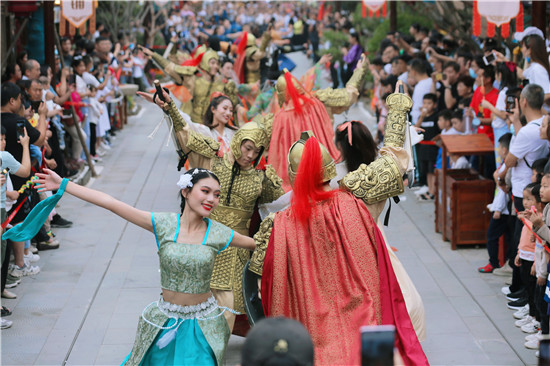 郑州黄帝千古情景区推出多样新春主题活动，共庆中国年！