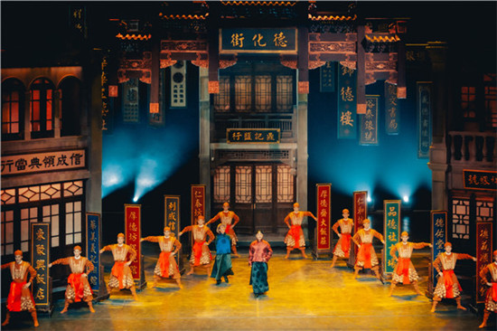 郑州电影小镇春节迎客累计20余万人次，成为市民就地过年打卡热地！
