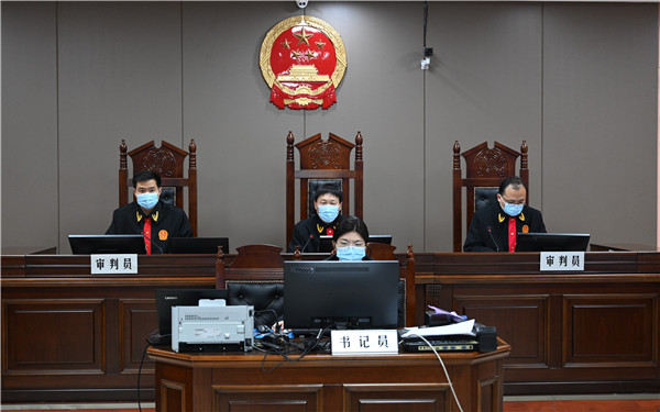 南阳高新法院组织开展刑事庭审观摩活动