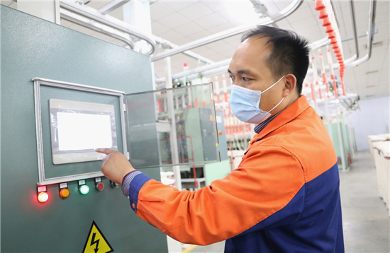 太康县：智造品牌 打造千亿级纺服产业集群