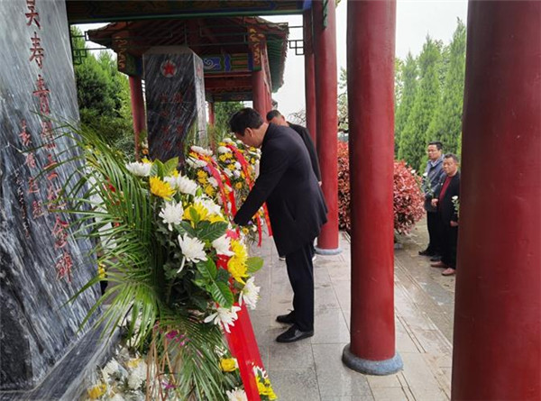 唐河县滨河街道开展祭英烈暨党史学习教育活动