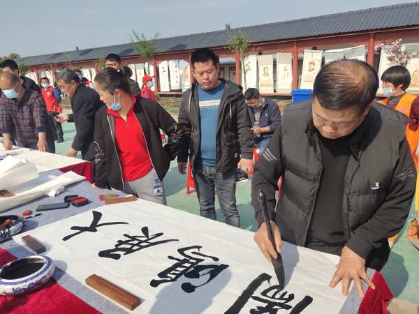驻马店市汝南县：“永远跟党走”群众性主题宣传教育活动启动