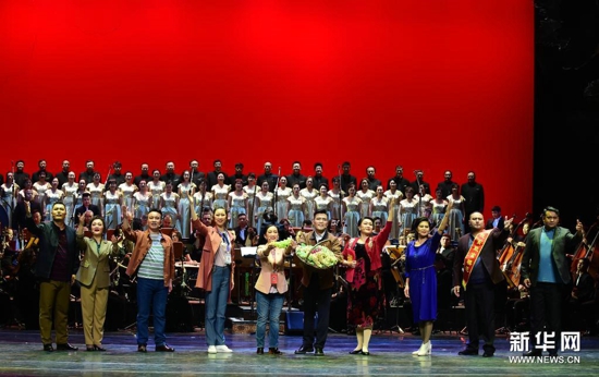 清唱剧《葡萄熟了》在乌鲁木齐首演