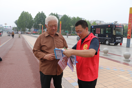 关爱未成年人，河南太康民政局开展《未成人保护法》宣传