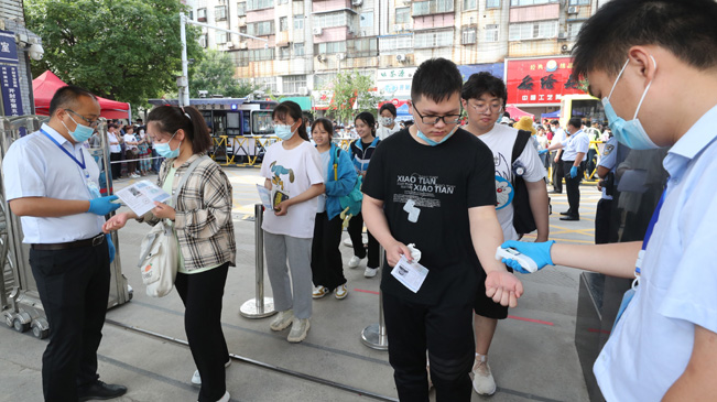 2021年高考|开封：4万多名考生走进考场