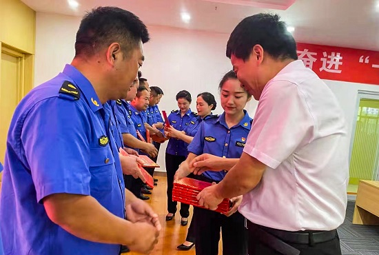 正阳县城管局举行庆祝建党100周年 “优秀共产党员”表彰大会