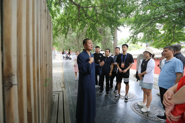 主流融媒体看河南采访团夏日谒少林，再续禅宗祖庭缘分