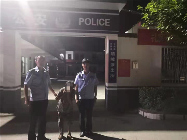 社旗县公安局：一心为民重巡防 真情救助暖民心