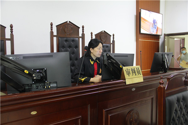 用心守护好法律的天平——记南阳卧龙区法院行政审判庭刘小宁