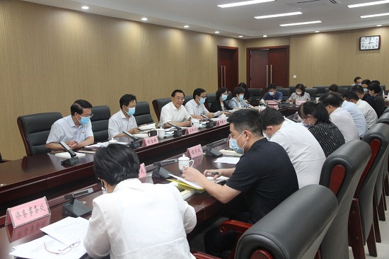 河南省委统战部理论学习中心组围绕“4个时期”党史举行专题学习研讨会