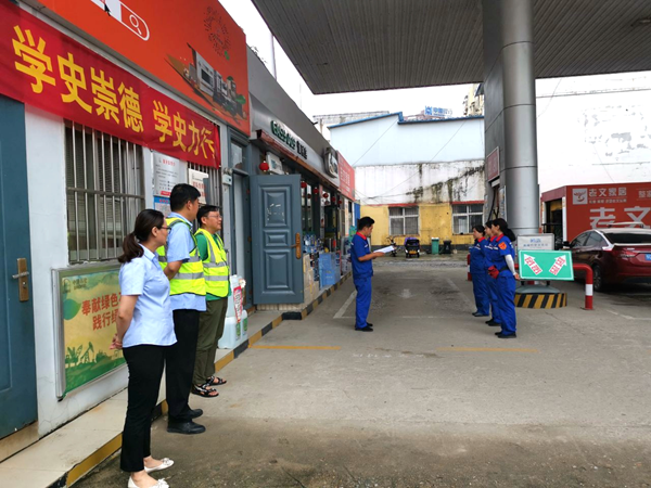 驻马店石油分公司全力做好防汛保供工作