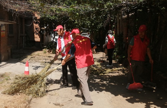 河南省委统战部积极参与“我为群众办实事”全城清洁志愿服务活动