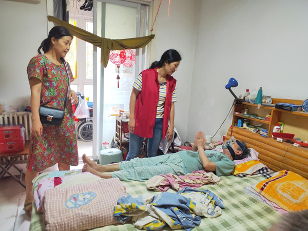 郑州高新区石佛办事处红河瀛园社区：让党旗在防汛一线飘扬