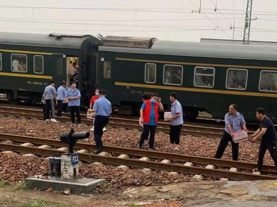 抗洪救灾，“返家乡社会实践”在行动！