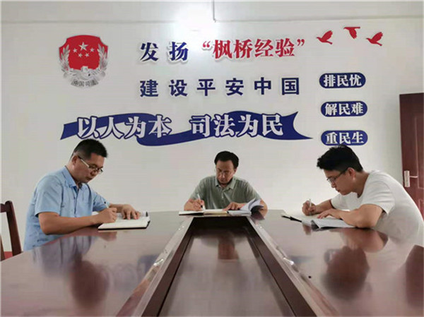 河南新野：“老司法”在法治乡村建设中“动能足”