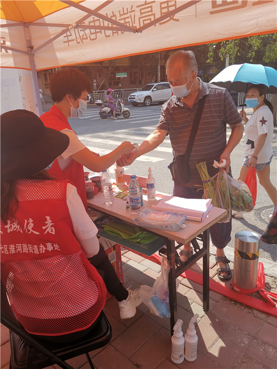 石佛办事处非公力量为疫情防控注入“红色动力”