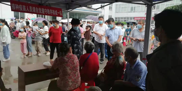 邓州市湍河社区服务中心接种疫苗工作受肯定