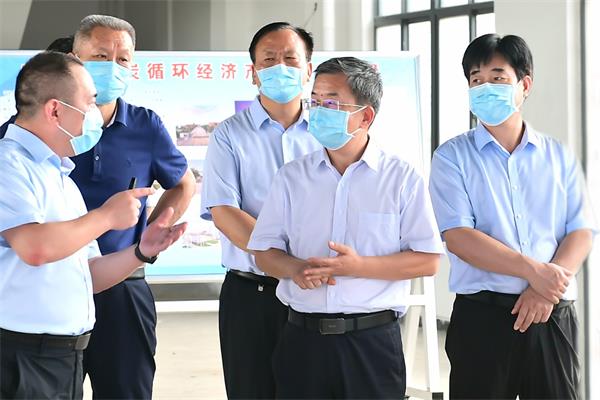 张雷明在宝丰县调研时强调：坚决打赢疫情防控硬仗 全力抓好发展第一要务