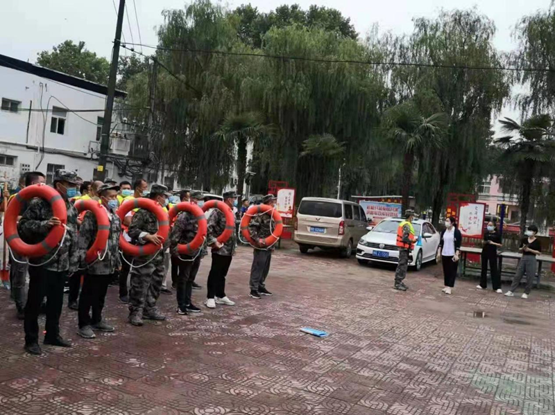 邓州:汛情刻不容缓 防范严阵以待