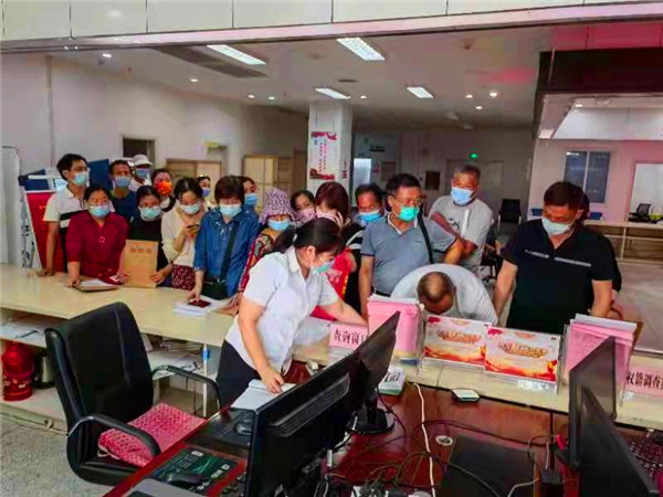 桐柏县自然资源局：“一天办四证”跑出“桐柏加速度”