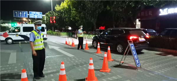 新野县交警大队:“五增五减”强化道路交通安全管理