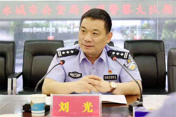 河南省交警总队宣教支队长王永超一行到永城指导农村交通安全宣传工作