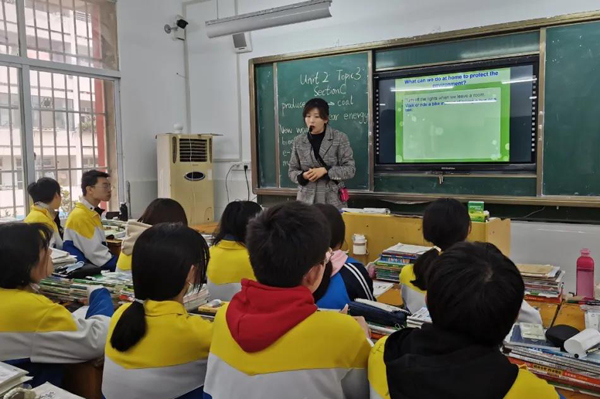 邓州市城区四初中：信息技术2.0助力教学提质增效