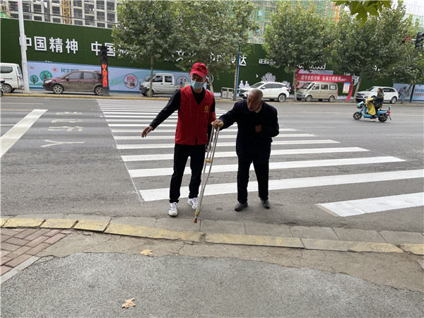 邓州市法院积极参与文明城市创建工作