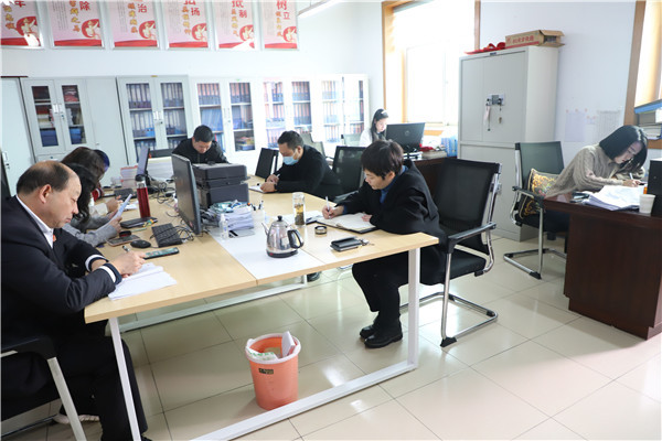 方城县法院传达学习省第十一次党代会精神