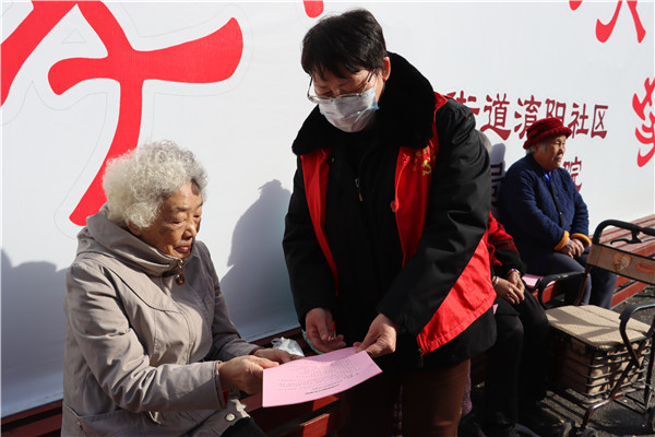 南阳宛城法院开展“学习公民防疫行为准则”主题党日活动