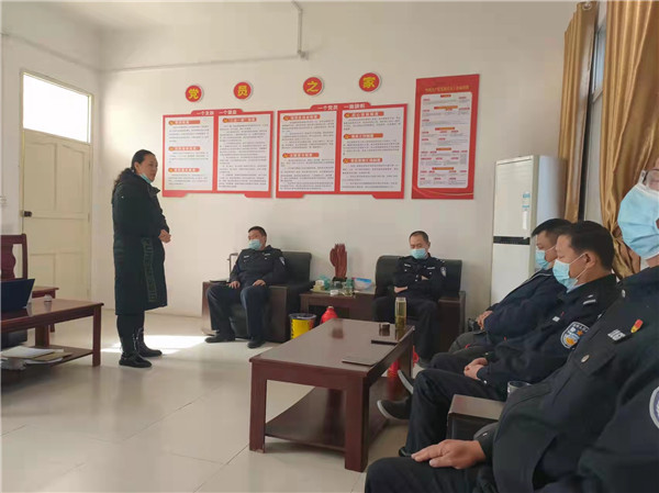 邓州市公安局心理健康服务团队为基层民警“把脉问诊”