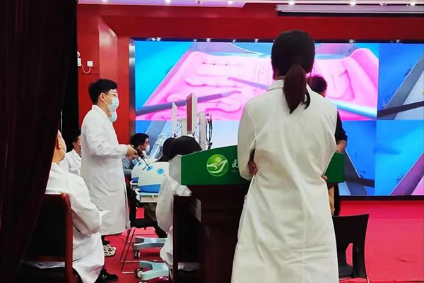 南阳市第二届腔镜技能竞赛在南阳医专一附院举办
