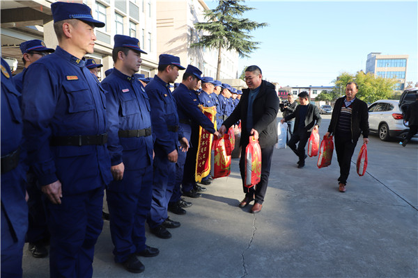 河南油田消防保卫中心竭诚为民守护平安获赞誉