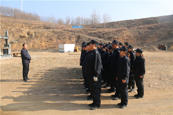 南召法院组织司法警察开展实弹射击实战化训练