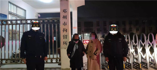 两人因非法储存、销售烟花爆竹被邓州警方行政拘留