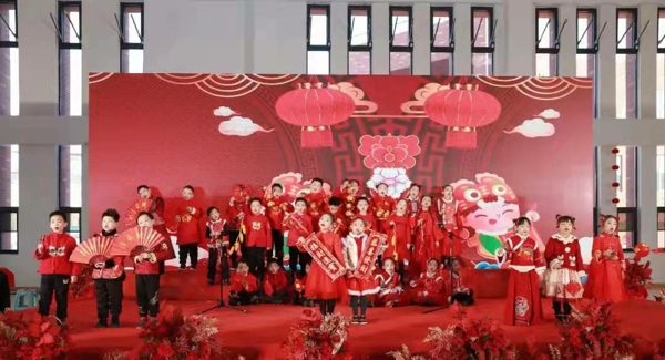 郑东新区龙腾小学举办第二届艺术节暨唱红歌、庆元旦、迎冬奥文艺展演活动