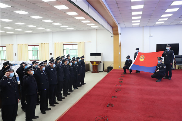 方城县法院法警大队开展庆祝活动喜迎“中国人民警察节”